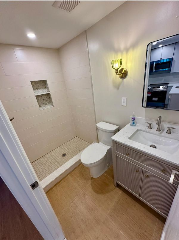 Bathroom, Interior, Recessed Lighting, Wood Texture Flooring
