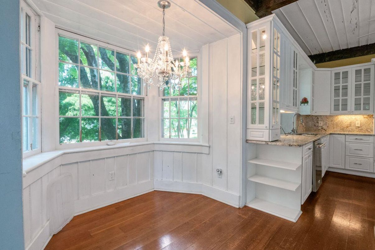 Chandelier, Interior, Kitchen, Wood Texture Flooring