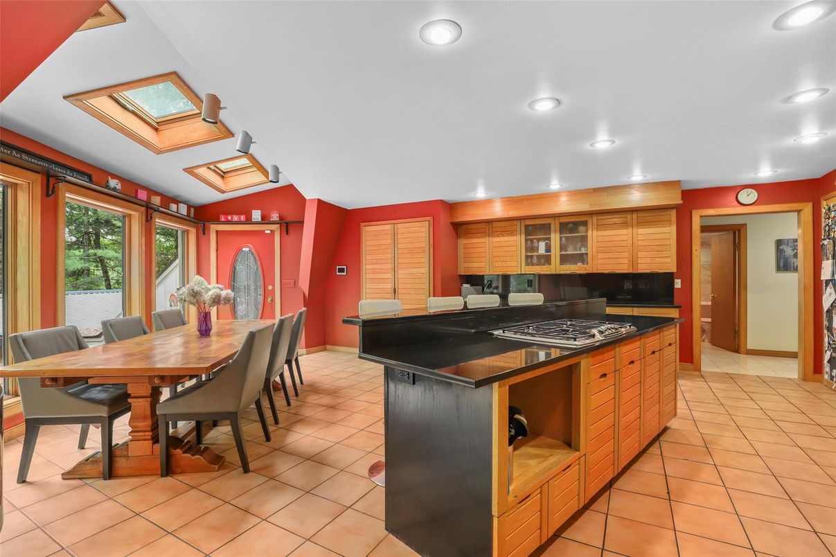Dining room, Interior, Kitchen, Recessed Lighting