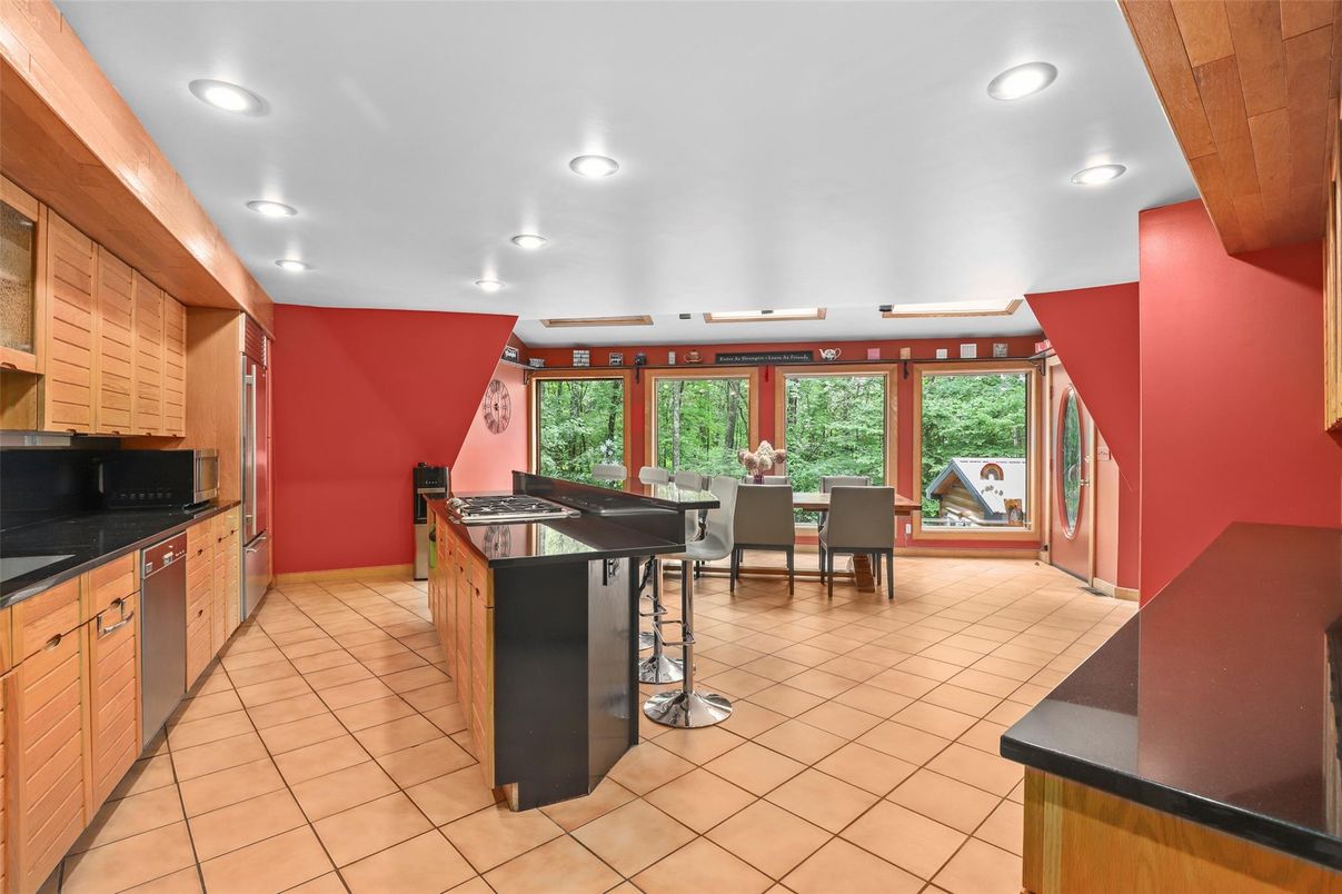 Dining room, Interior, Kitchen, Recessed Lighting