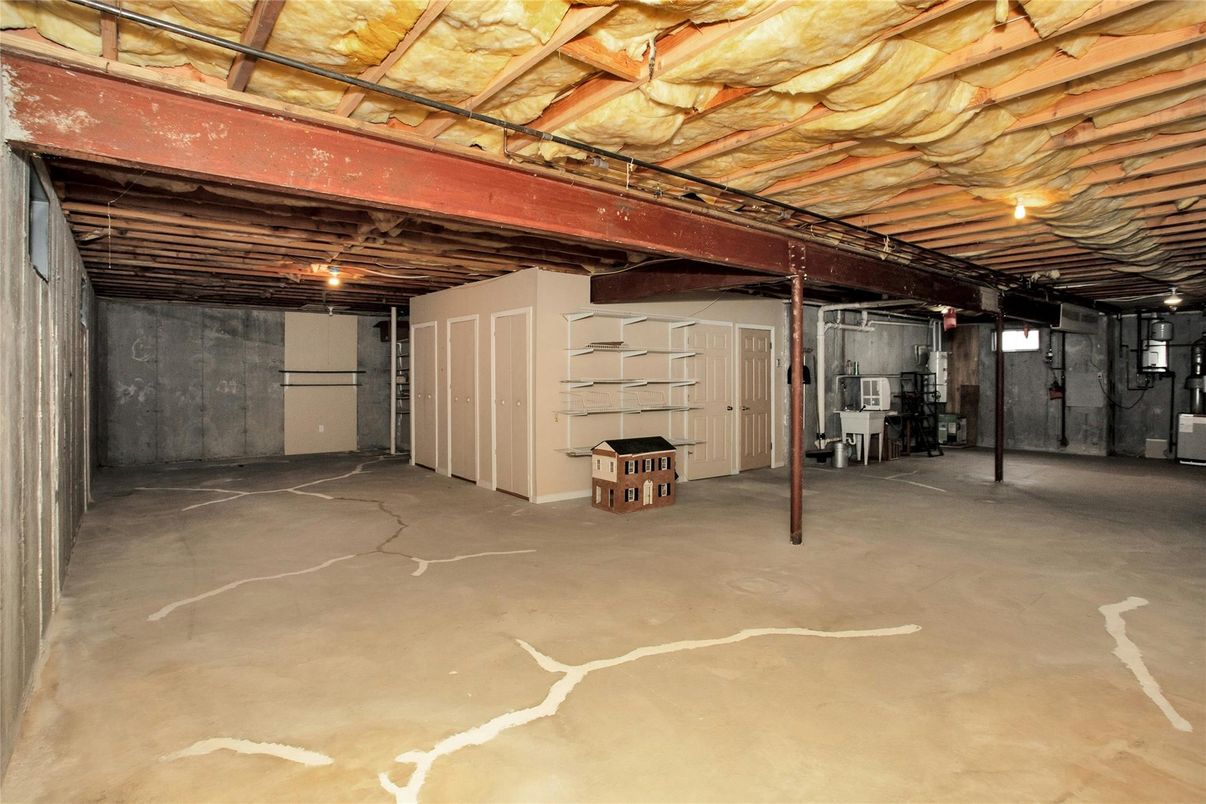 Interior, Wooden Beams