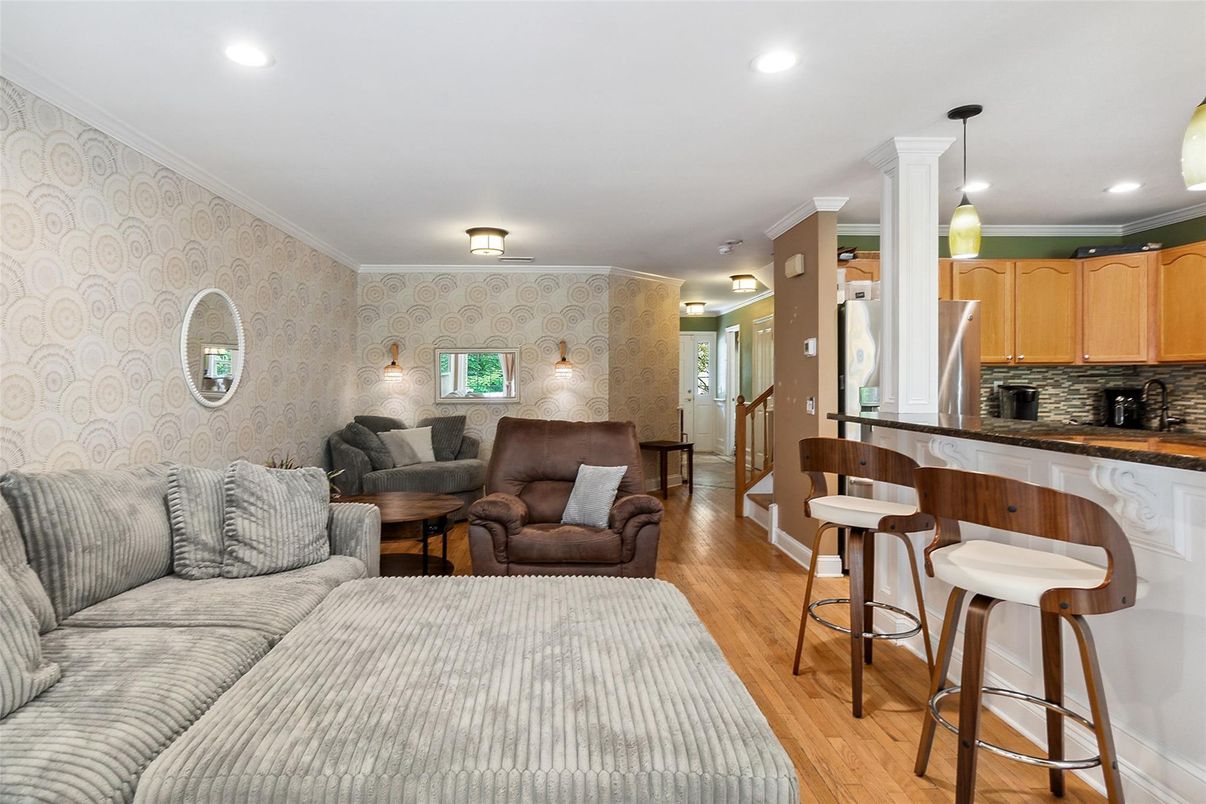 Interior, Kitchen, Living room, Pendant Lights, Recessed Lighting, Wood Texture Flooring