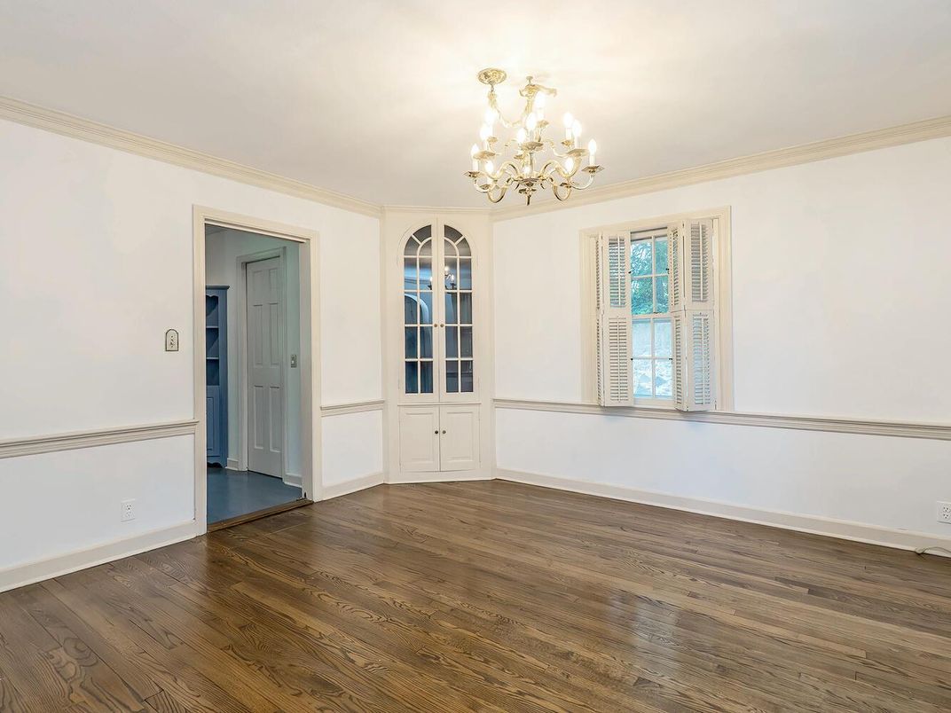 Chandelier, Empty room, Interior, Wood Texture Flooring