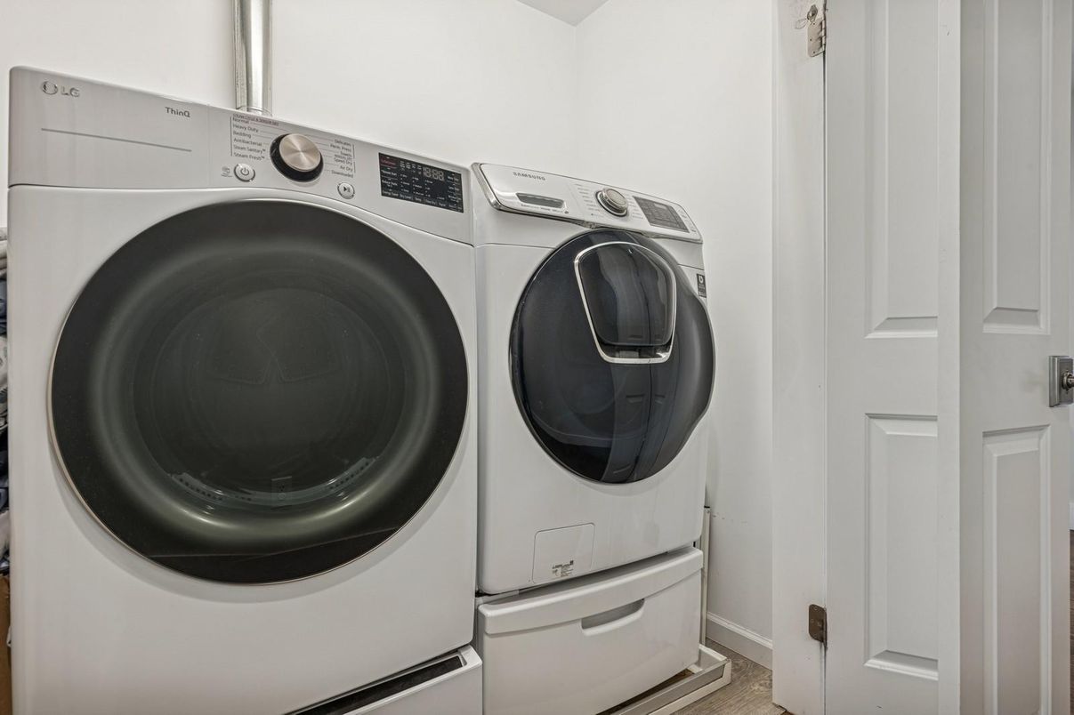 Interior, Utility Closets, Washer