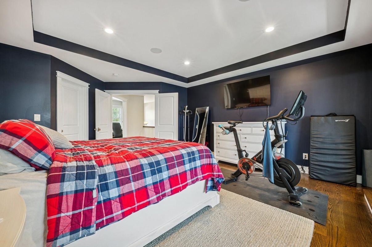 Bedroom, Fitness Equipment, Interior, Recessed Lighting