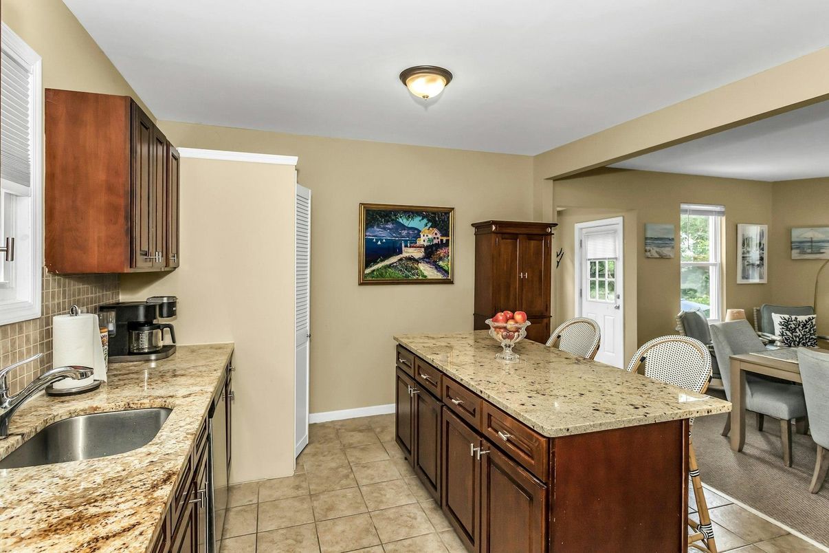 Dining room, Interior