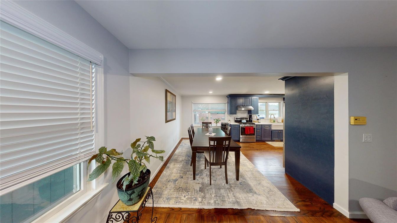 Dining room, Interior, Kitchen, Recessed Lighting, Wood Texture Flooring