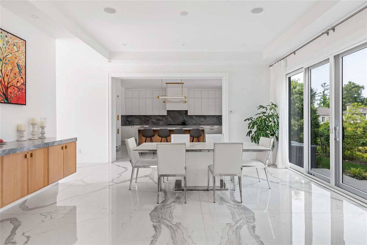 Dining room, Interior, Kitchen, Marble, Pendant Lights