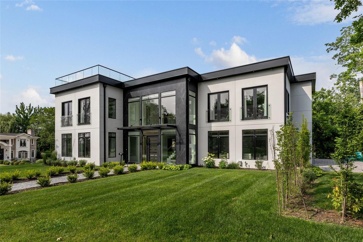 Backyard, Exterior, Facade, Modern