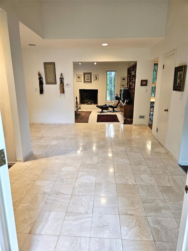 Fireplace, Interior, Living room, Recessed Lighting