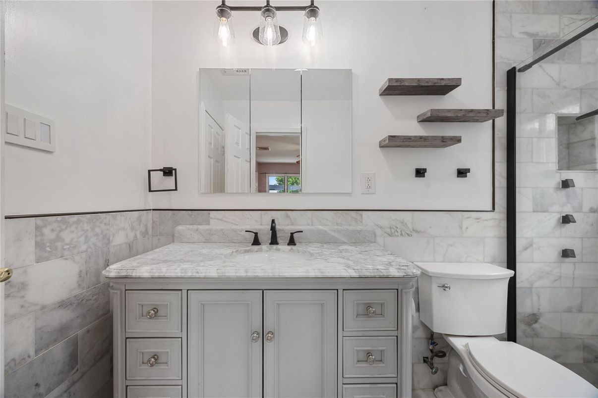 Bathroom, Interior, Marble Walls