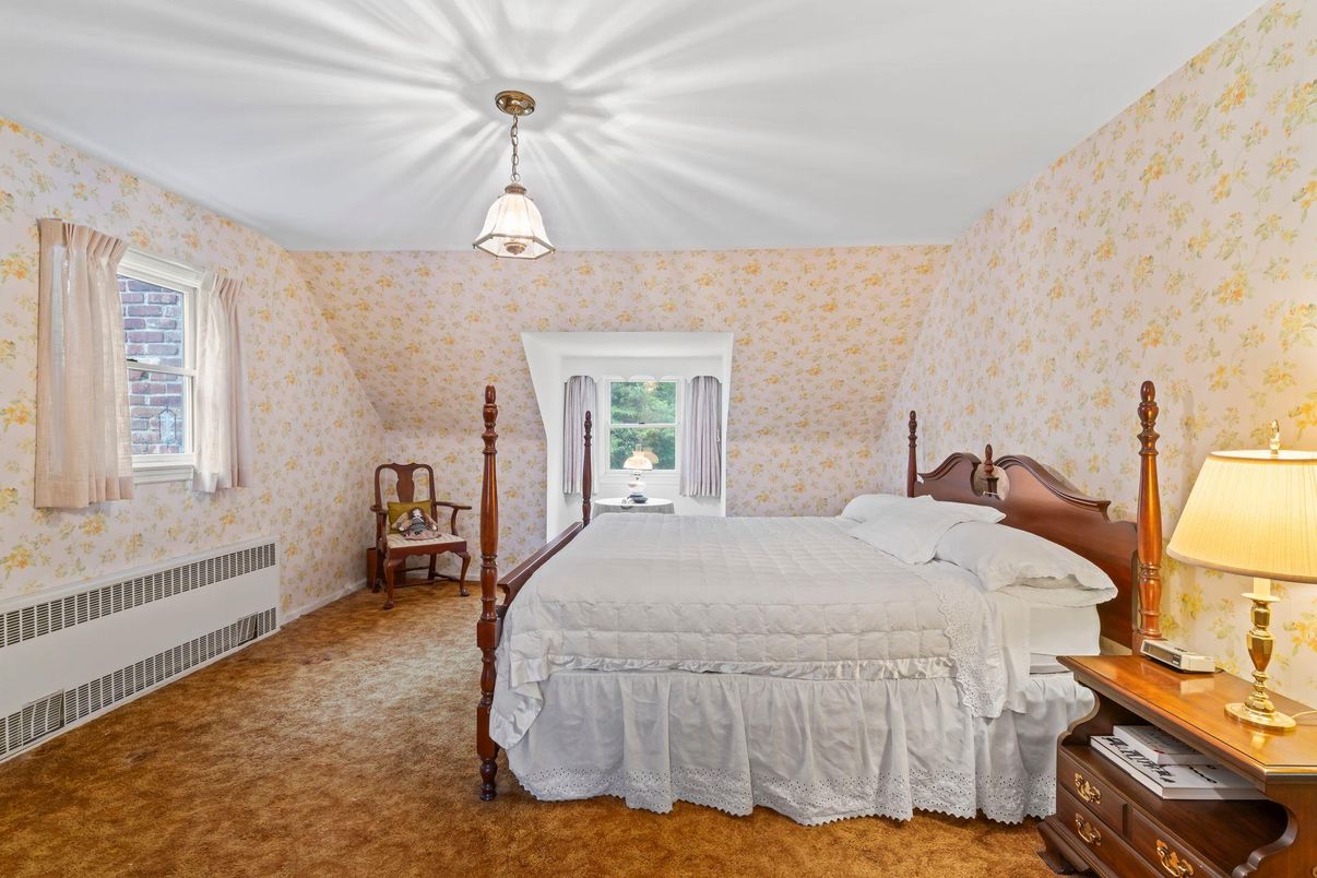 Bedroom, Interior, Pendant Lights