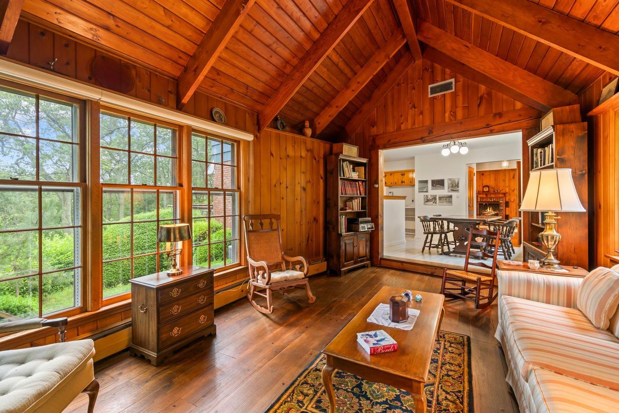 Chandelier, Dining room, Interior, Living room, Wooden Beams, Wooden Ceilings, Wood Texture Flooring, Wooden Walls