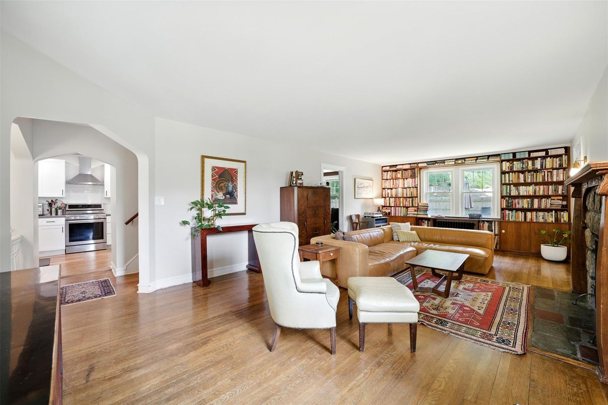 Interior, Kitchen, Living room, Stainless Steel Appliances, Wood Texture Flooring