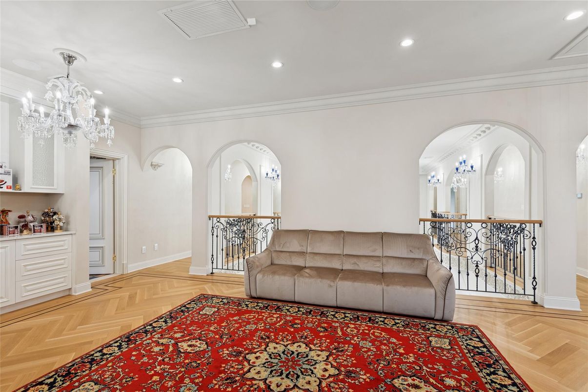 Chandelier, Interior, Recessed Lighting, Wood Texture Flooring