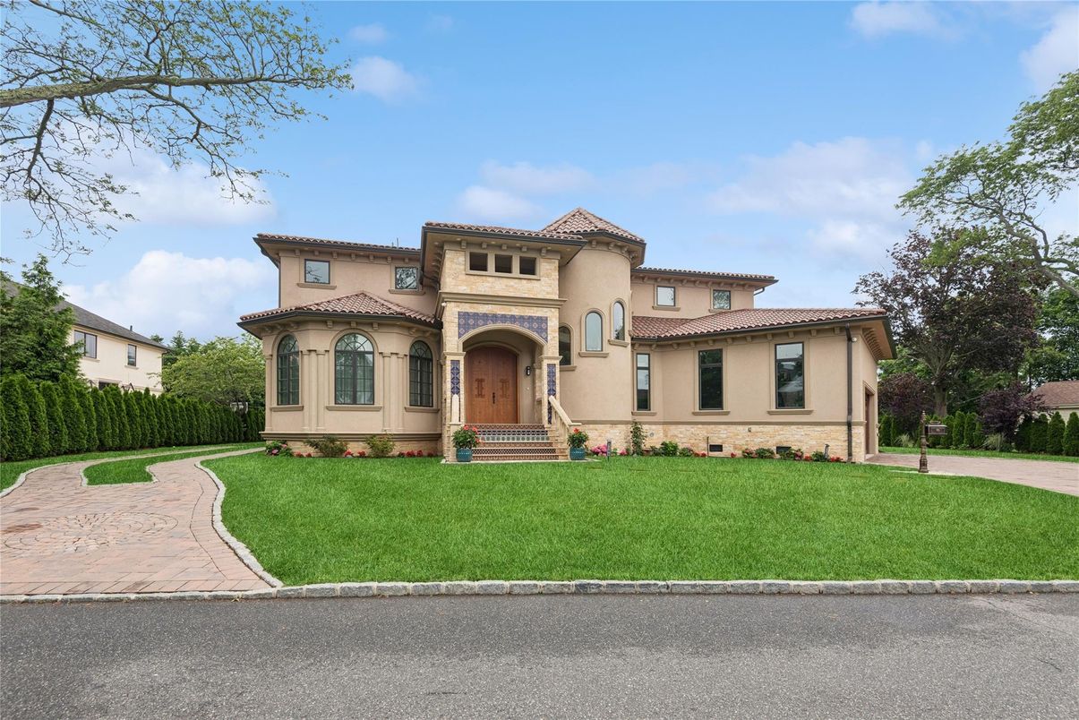 Backyard, Exterior, Facade, Mediterranean
