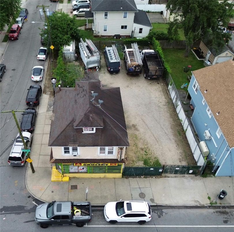 Exterior, Drone