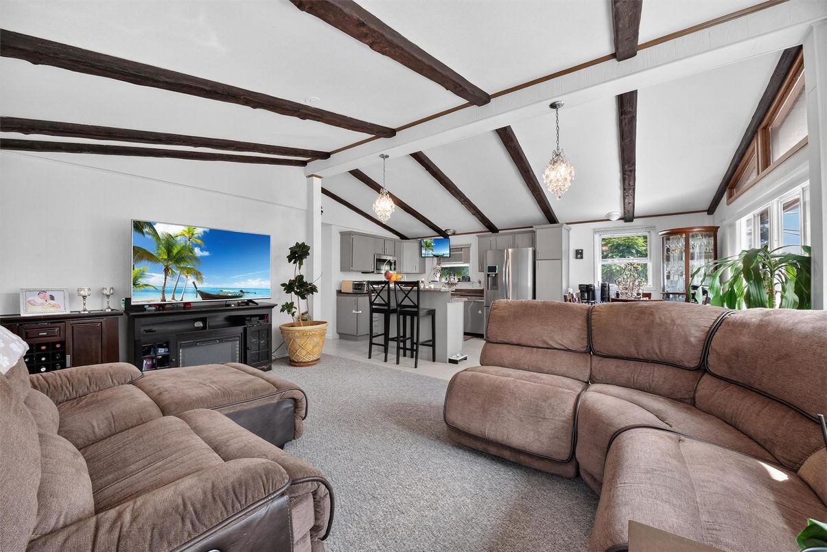 Interior, Kitchen, Living room, Pendant Lights, Wooden Beams