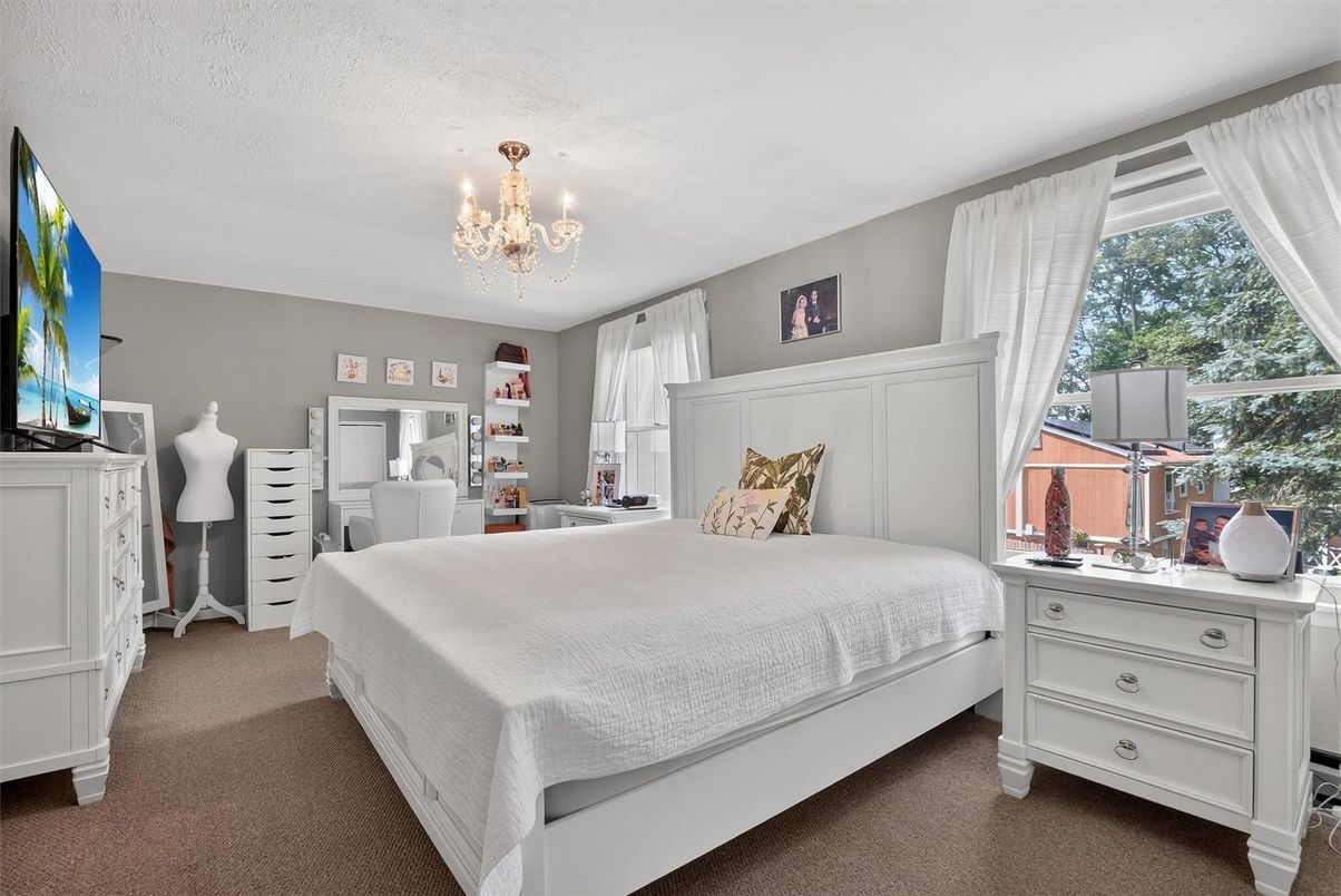 Bedroom, Chandelier, Interior