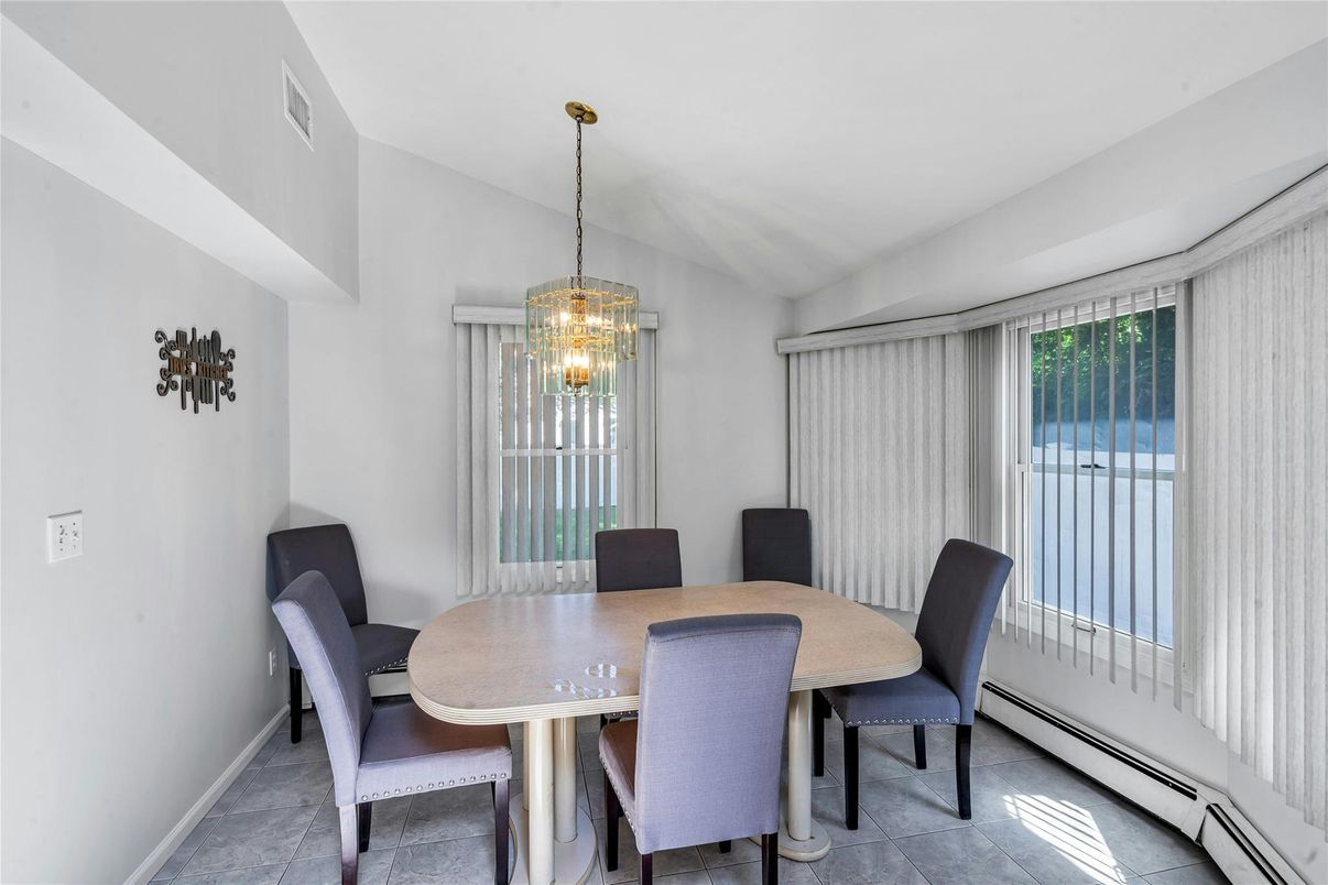 Dining room, Interior, Pendant Lights