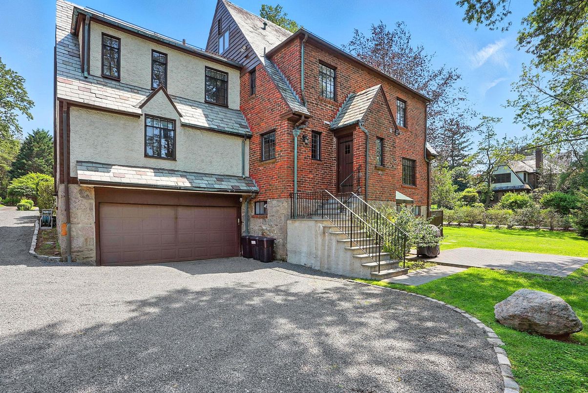 Attached, Exterior, Facade, Brick Facade, Tudor Revival