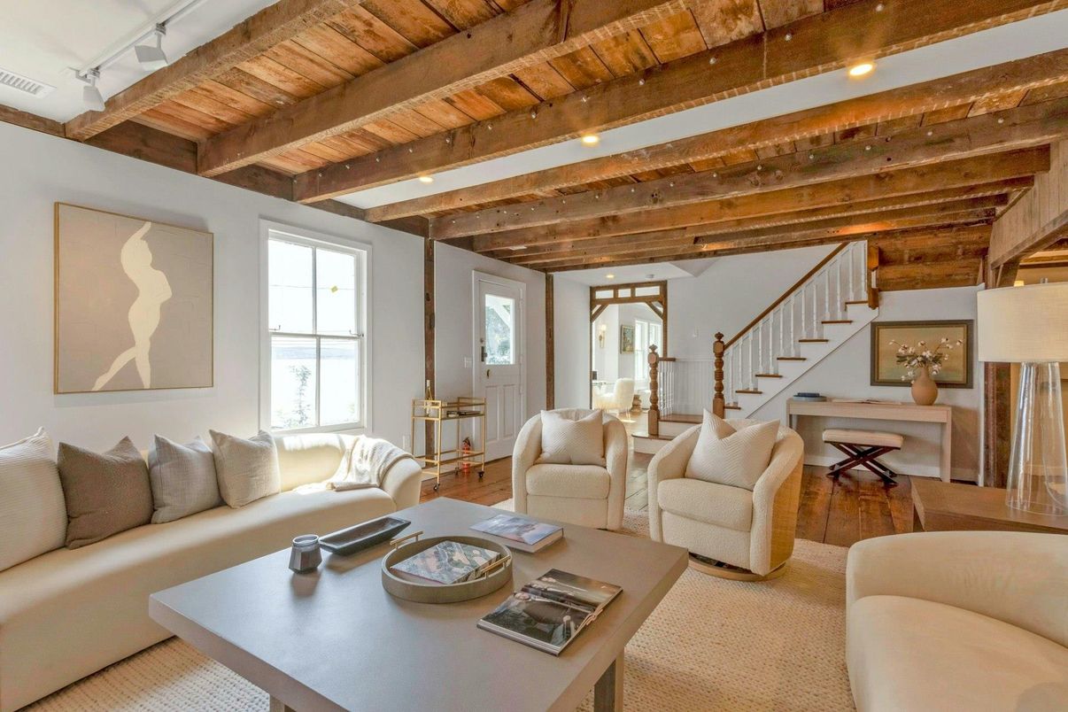 Interior, Living room, Recessed Lighting, Wooden Beams, Wooden Ceilings, Wood Texture Flooring