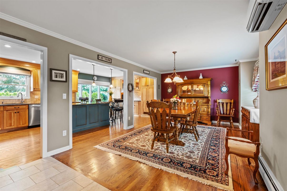 Dining room, Interior, Kitchen, Pendant Lights, Recessed Lighting, Stainless Steel Appliances, Wood Texture Flooring
