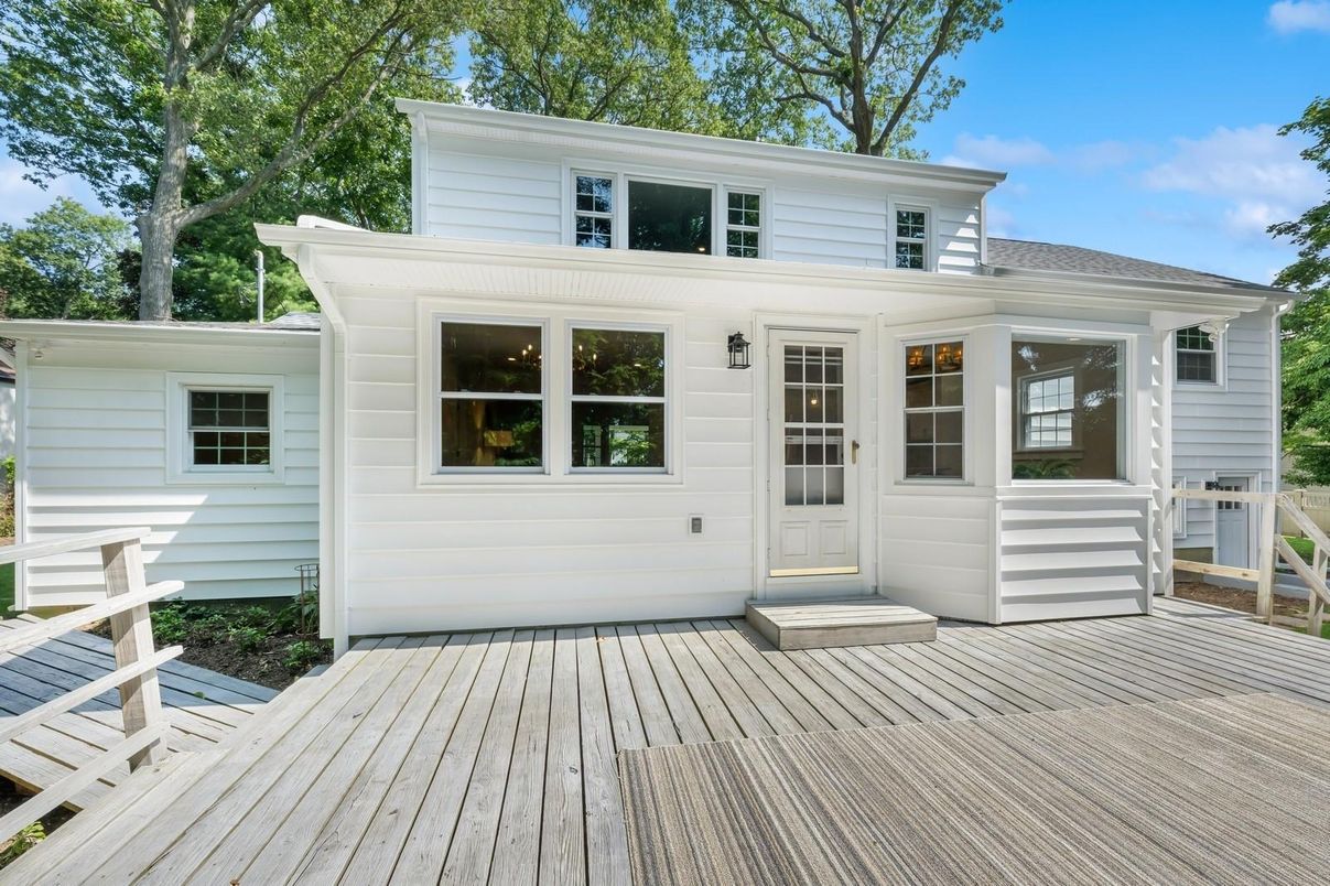 Exterior, Facade, Cape Cod