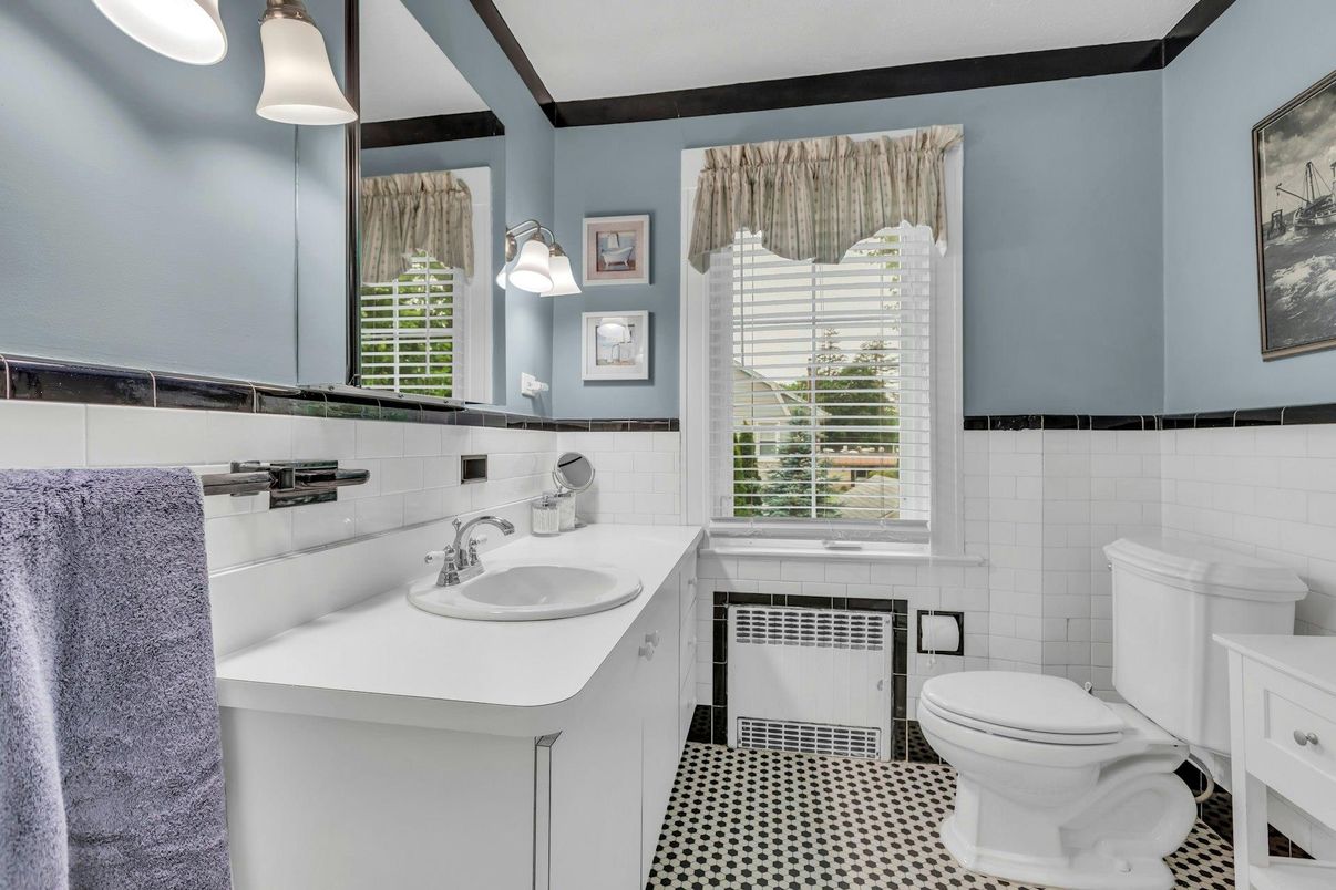 Bathroom, Interior