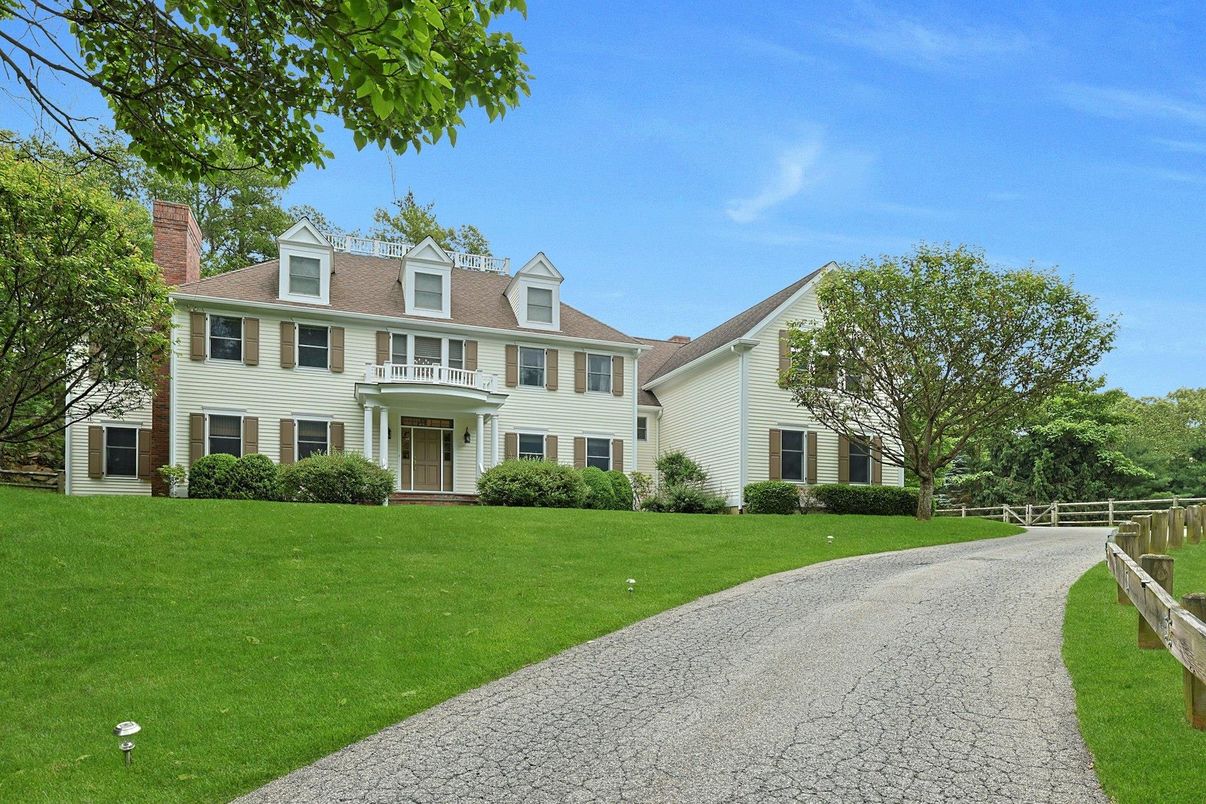 Backyard, Exterior, Facade, Georgian