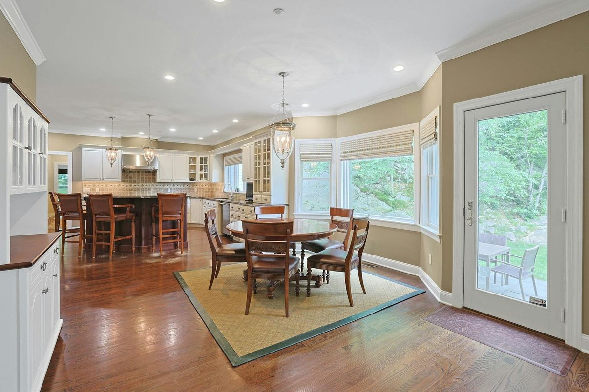 Dining room, Interior, Kitchen, Pendant Lights, Recessed Lighting, Wood Texture Flooring