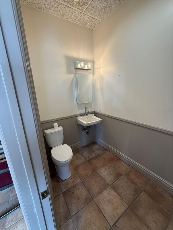 Bathroom, Interior