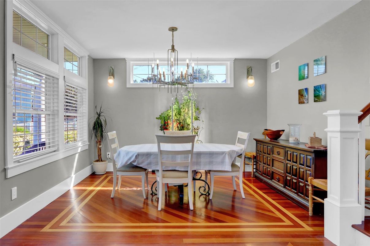 Chandelier, Dining room, Interior, Pendant Lights, Wood Texture Flooring