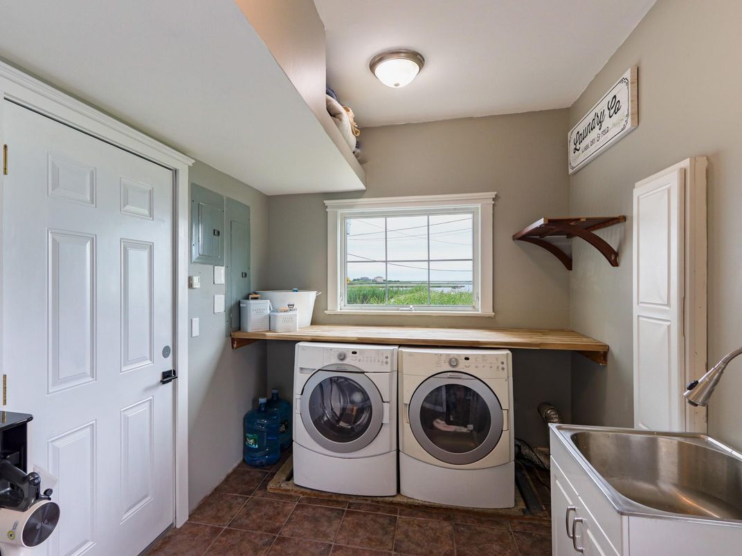 Interior, Washer