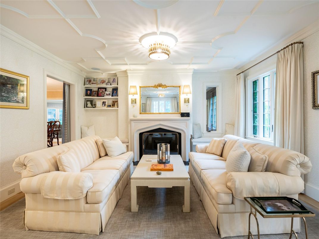Fireplace, Interior, Living room