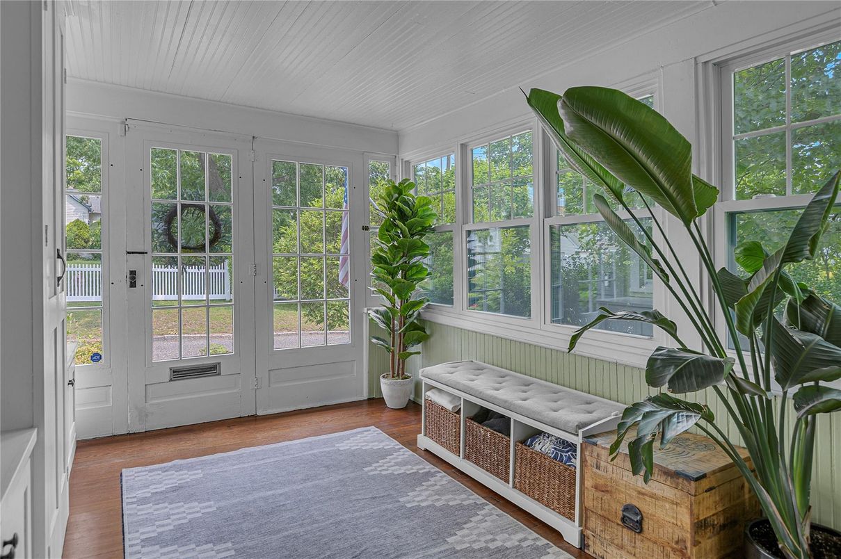 Interior, Sun Room, Wood Texture Flooring
