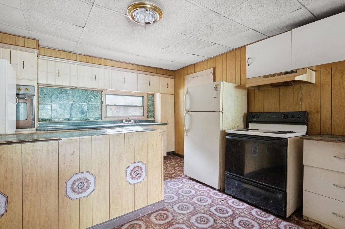 Interior, Kitchen, Wooden Walls