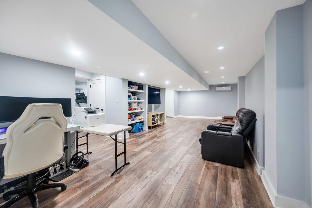 Home Office, Interior, Recessed Lighting, Wood Texture Flooring