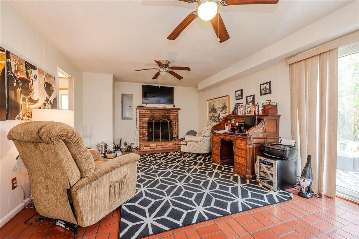 Fireplace, Interior, Living room