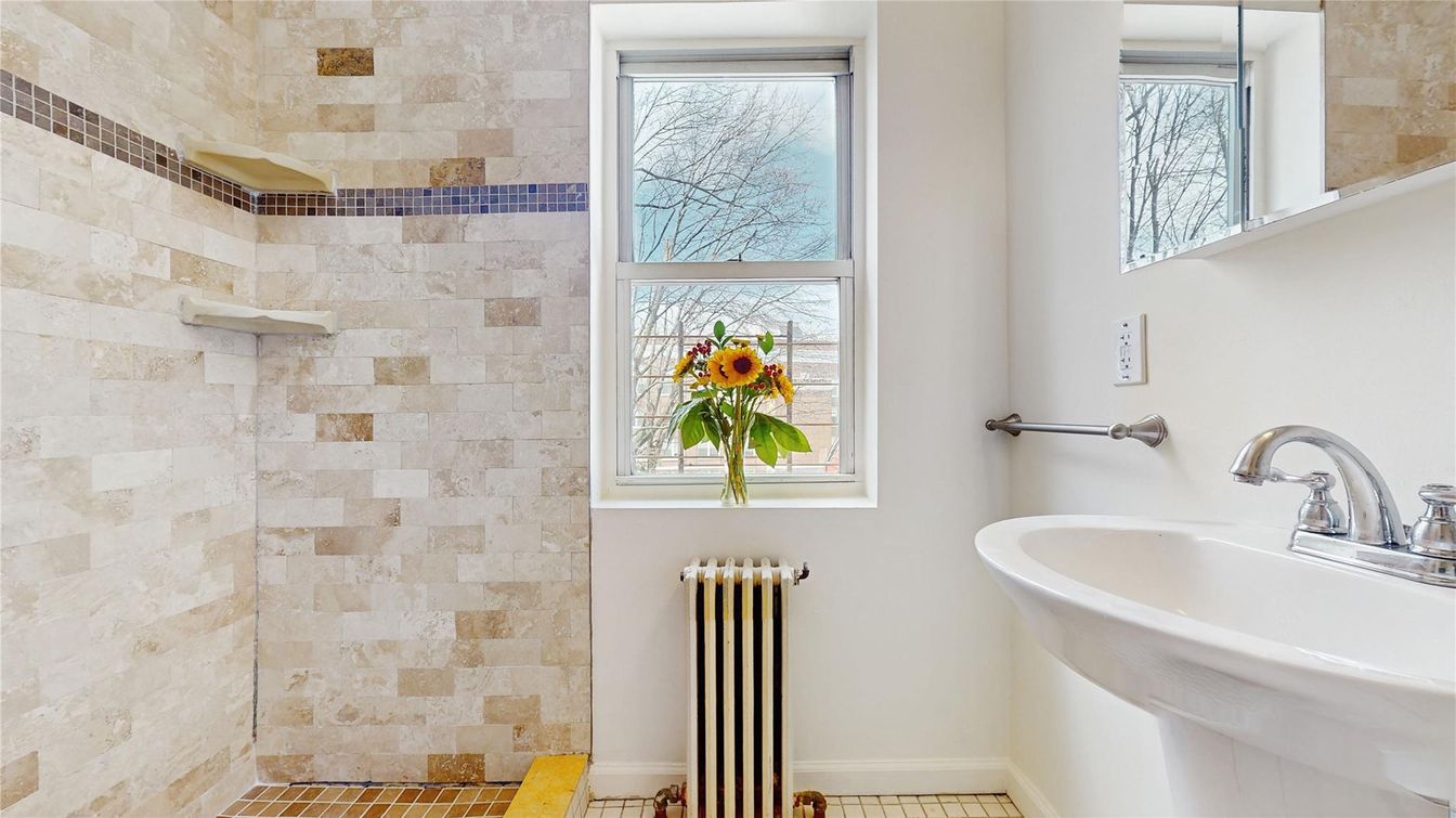 Bathroom, Interior, Stone Walls