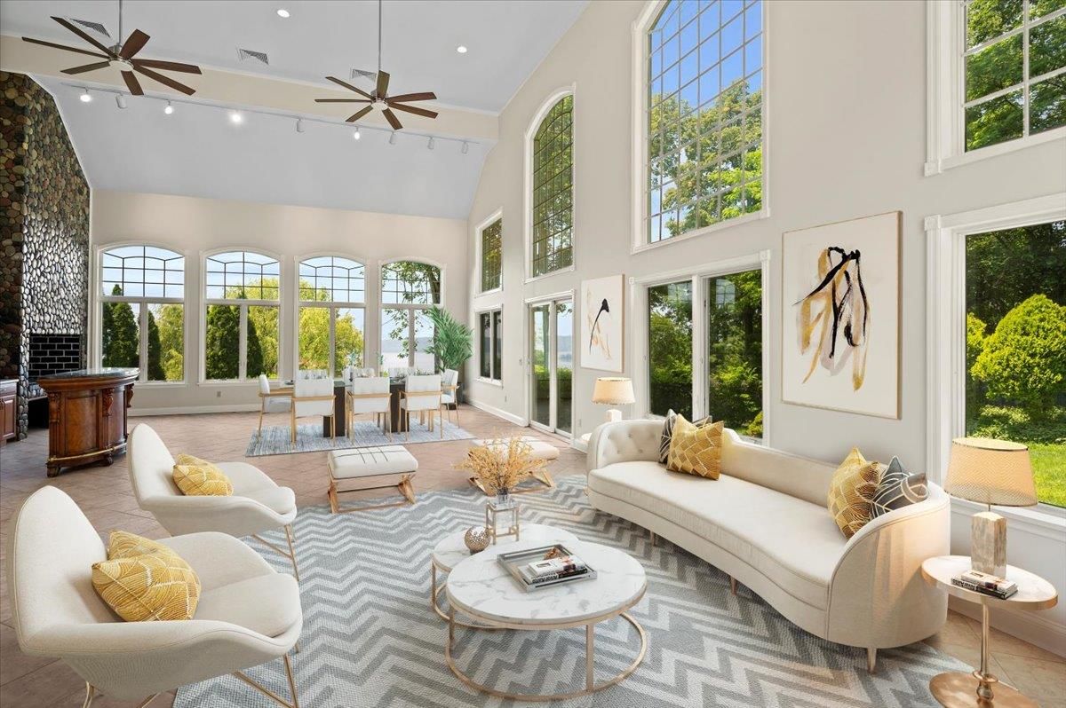 Dining room, Interior, Living room, Recessed Lighting