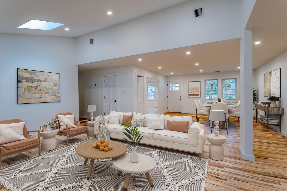 Dining room, Interior, Living room, Recessed Lighting, Wood Texture Flooring