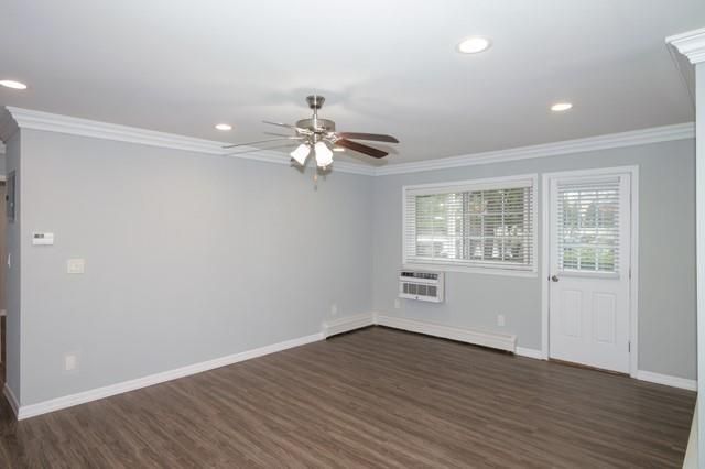 Empty room, Interior, Recessed Lighting, Wood Texture Flooring