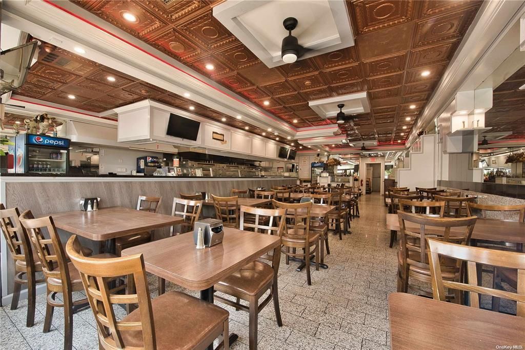 Dining room, Interior, Recessed Lighting