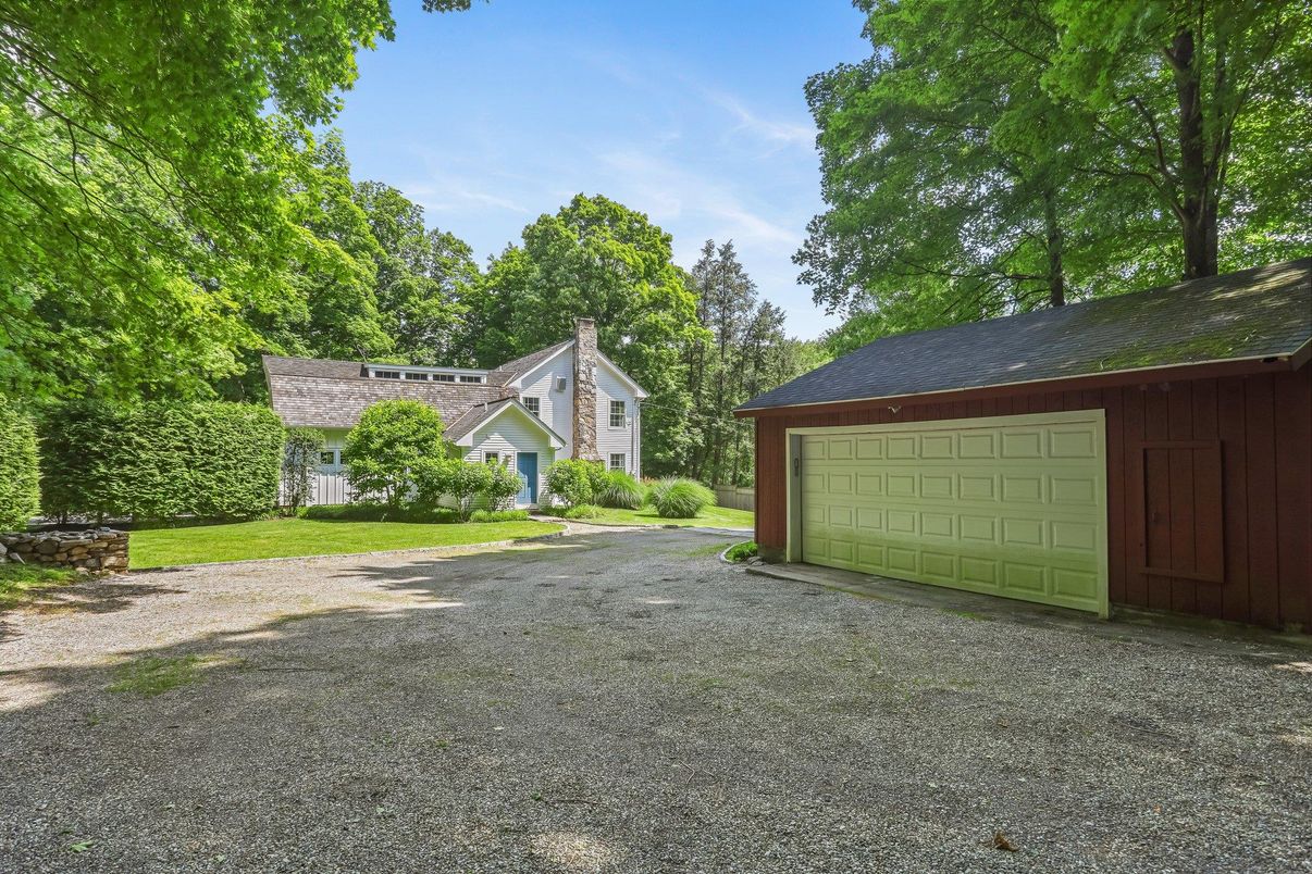 Backyard, Detached Garage, Exterior