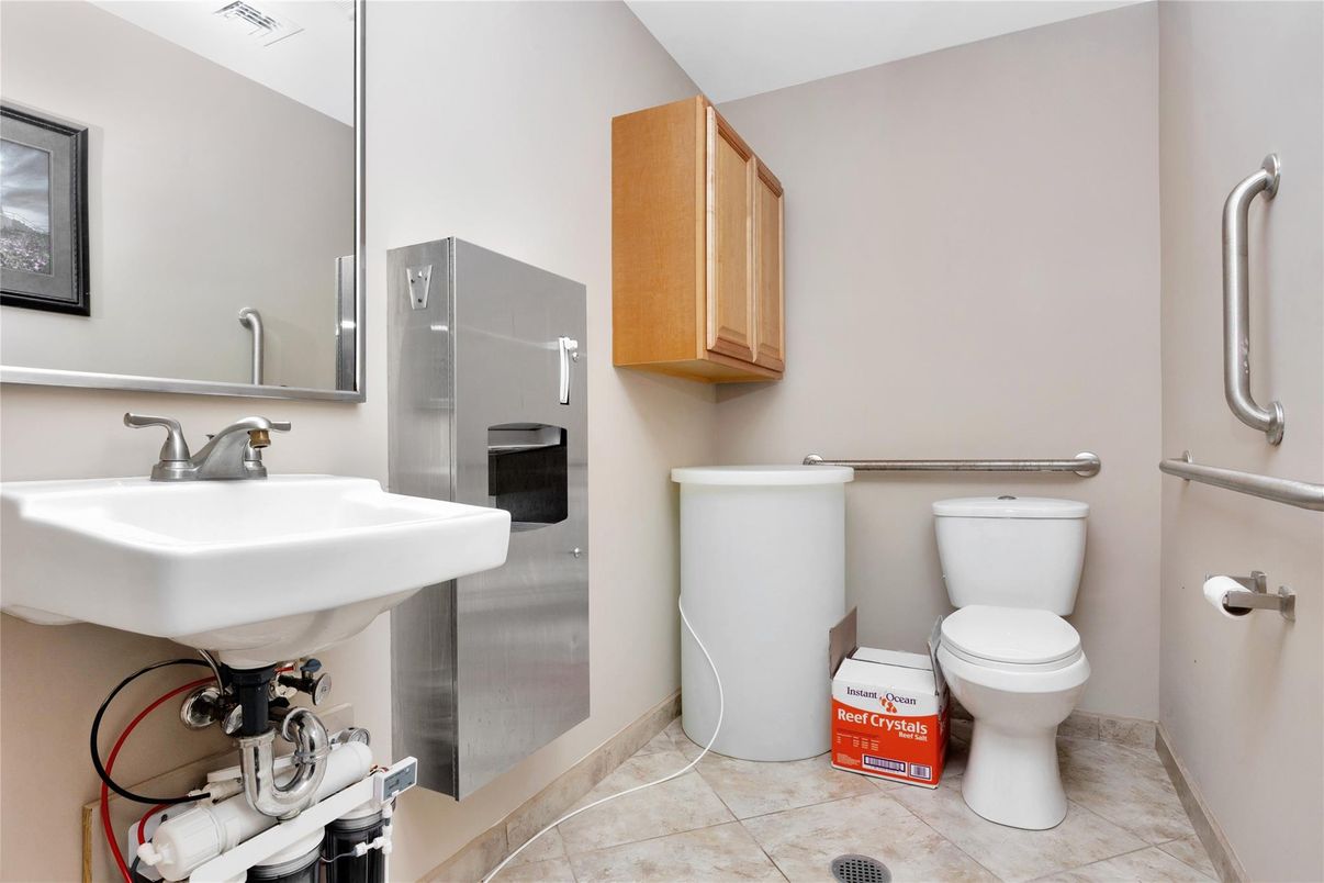 Bathroom, Interior