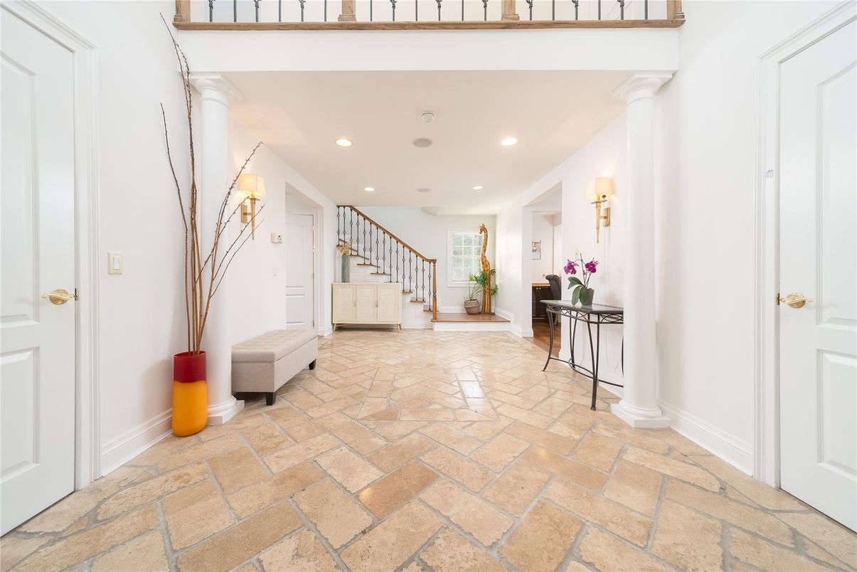 Interior, Recessed Lighting