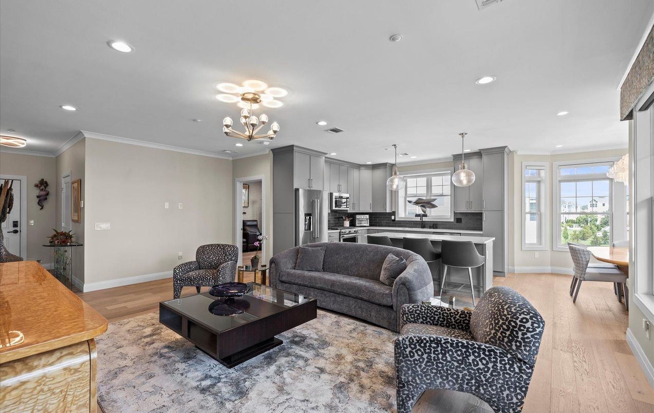 Dining room, Interior, Kitchen, Living room, Pendant Lights, Recessed Lighting, Stainless Steel Appliances, Wood Texture Flooring