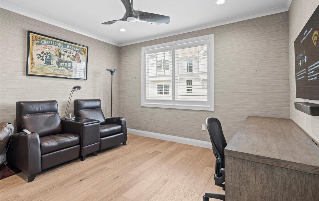 Home Office, Interior, Recessed Lighting, Wood Texture Flooring