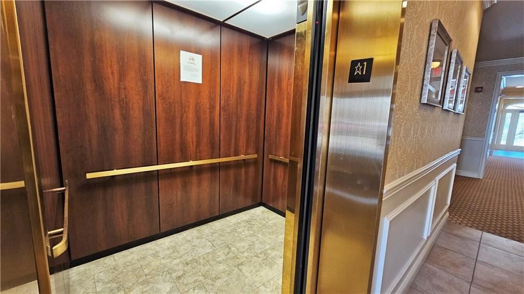 Elevator, Interior, Wooden Walls